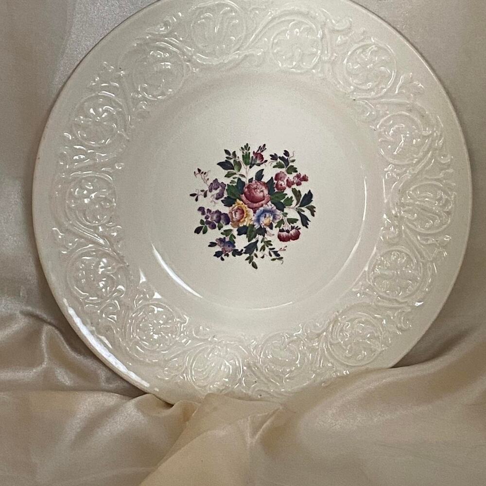 Vintage Wedgwood Patrician Swansea Plate Made in England  54-71 Stamped Conway.